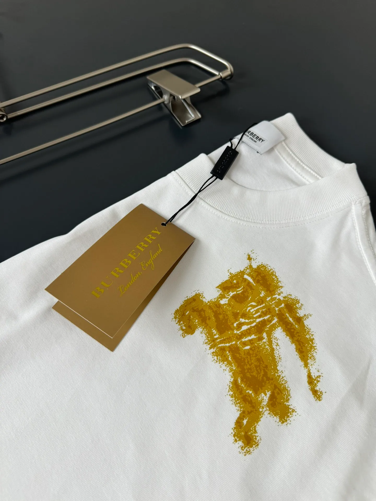 burberry* * 2024SS New Arrival T ， ！ ， ，Classiclogo ， ， Versatile Sizes S M L XL XXL